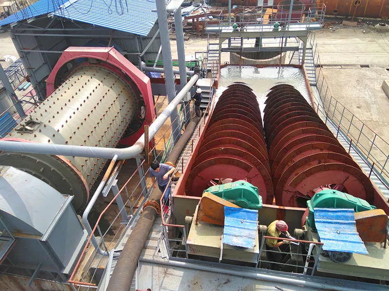 Submerged spiral classifier